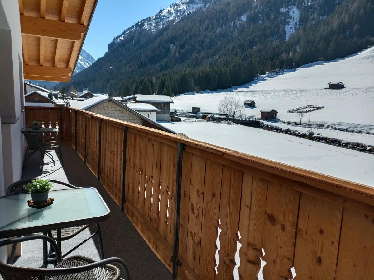 Apart Bergglueck Sankt Leonhard im Pitztal Exterior photo